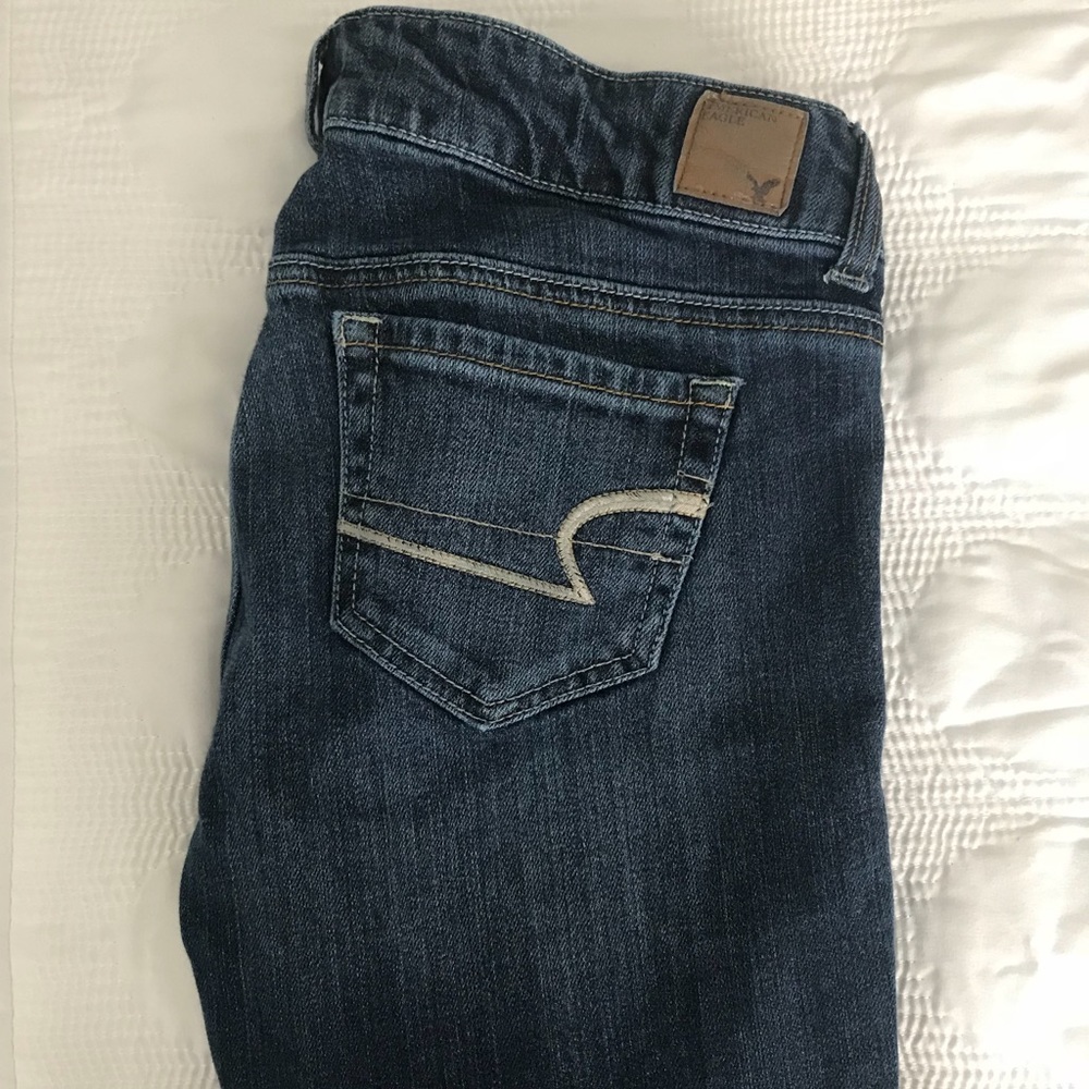 American Eagle Artist Jeans Size 4 Barely Worn - Picture 3 of 6